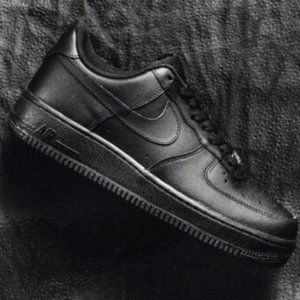 Nike Air Force 1 '07 Retro OG Low Triple Black Mens size 12